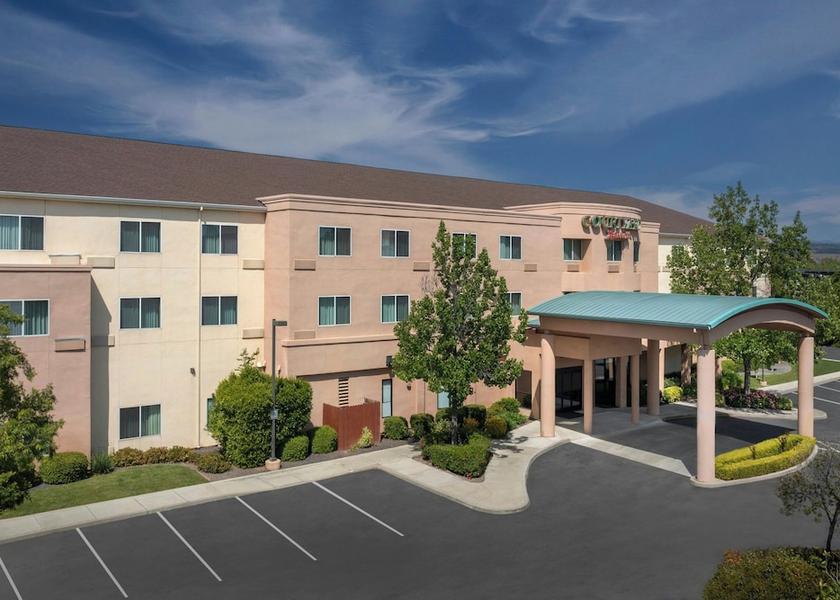 California Chico Exterior Detail