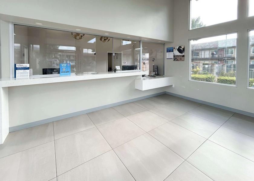 California Corona Lobby