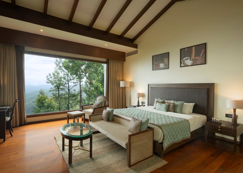 Karnataka Chikmagalur Mountain Suite with Jacuzzi