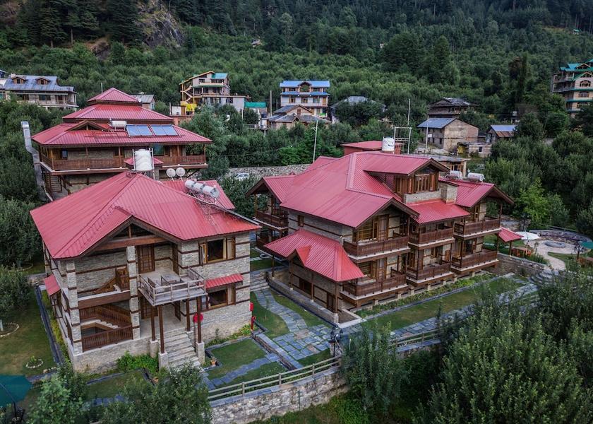 Himachal Pradesh Manali Front of property