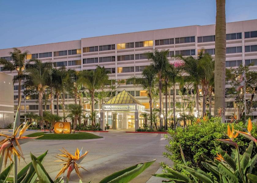 California El Segundo Exterior