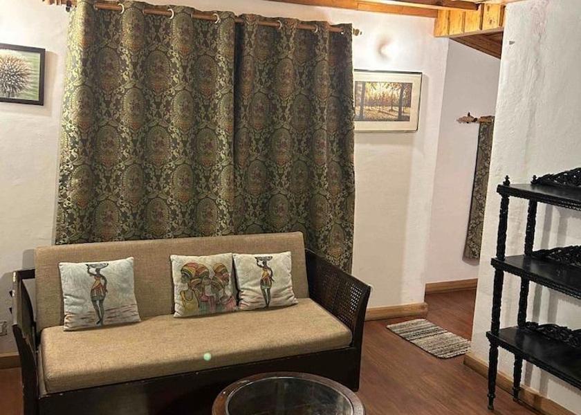 Uttarakhand Mukteshwar Premium Family Room
