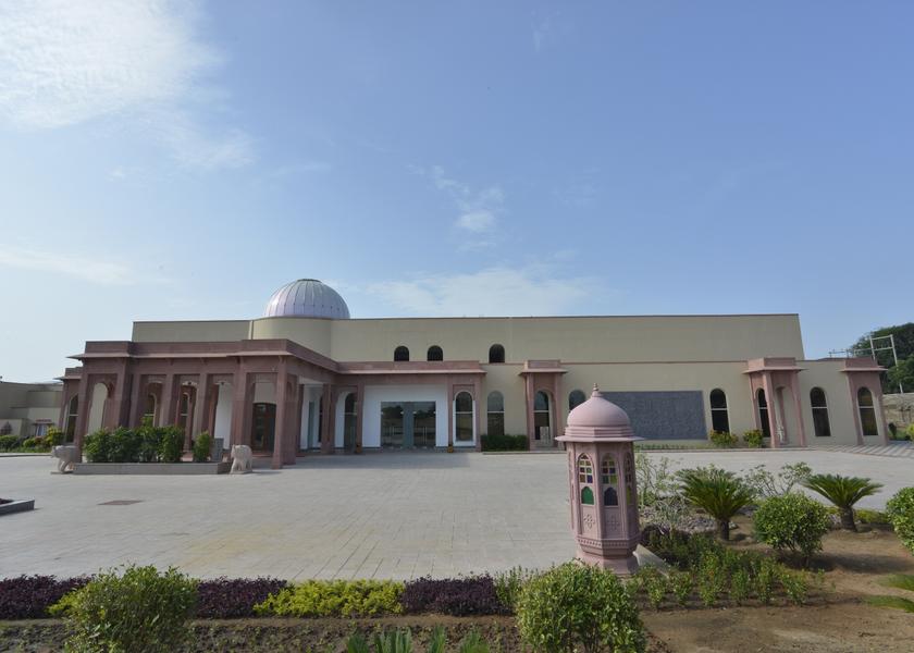 Madhya Pradesh Orchha Hotel Exterior