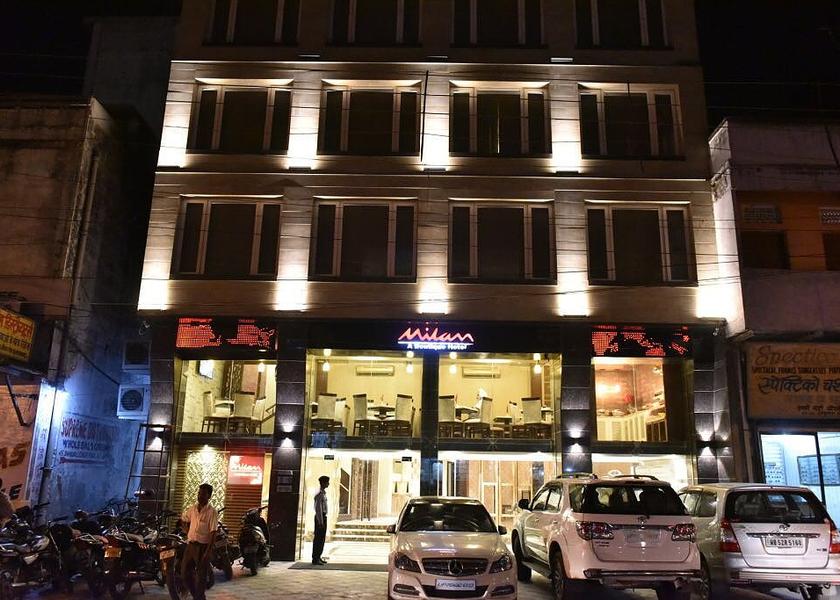 Uttar Pradesh Prayagraj Hotel Exterior