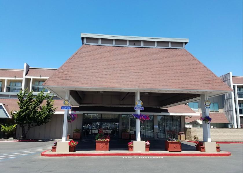 California Eureka Facade