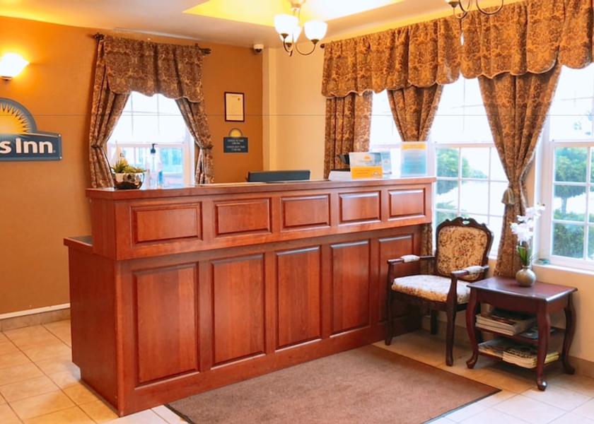 California Eureka Lobby