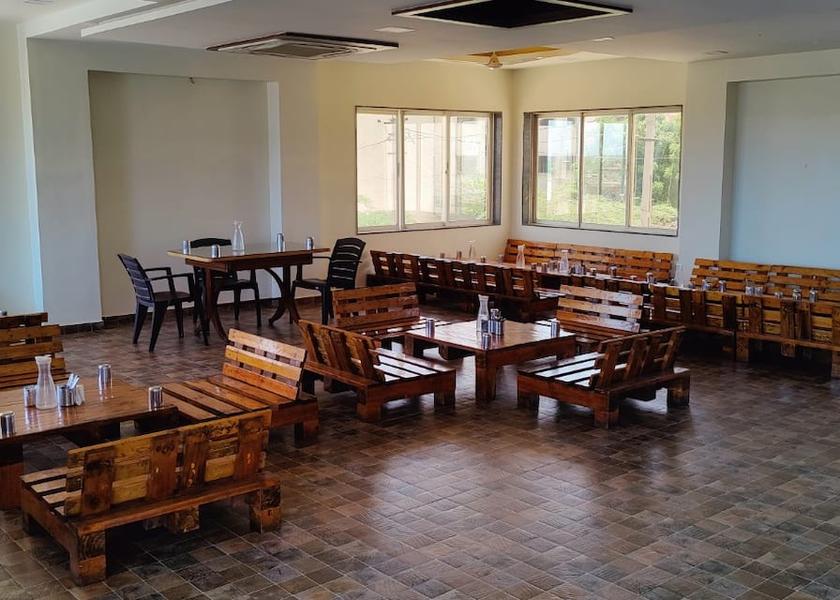 Gujarat Dwarka Vraj inn Restaurant