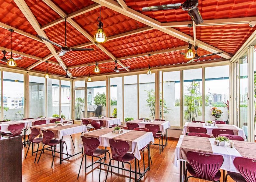 Maharashtra Pune Food & Dining