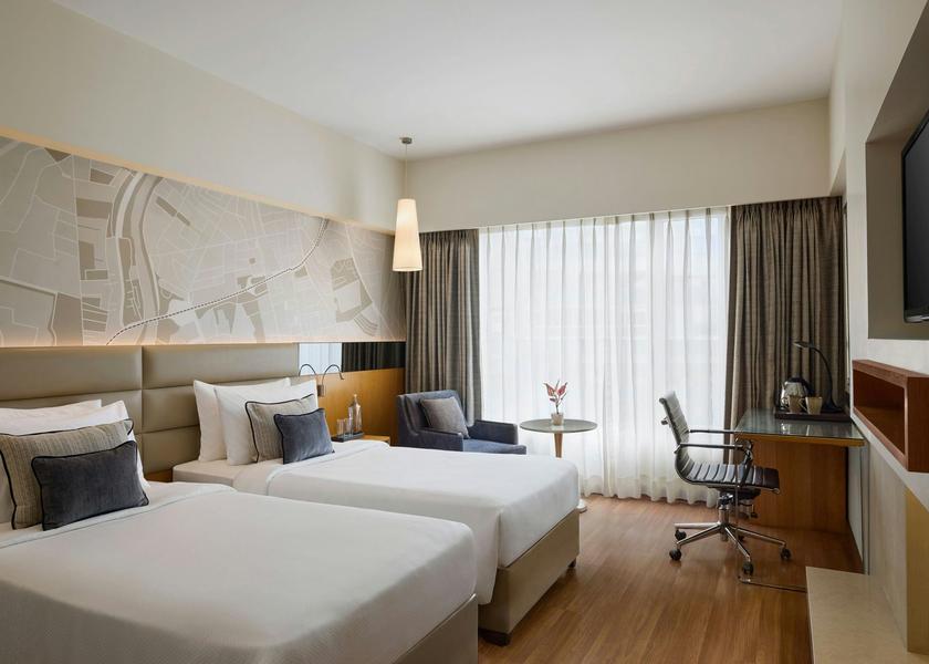 Maharashtra Mumbai Guestroom - Twin Beds - Desk - TV