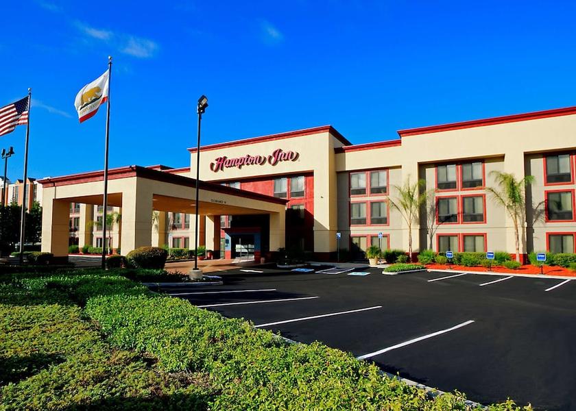 California Fremont Exterior Detail