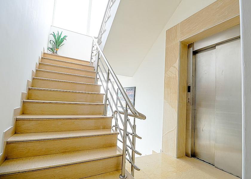 Uttar Pradesh Noida Elevator