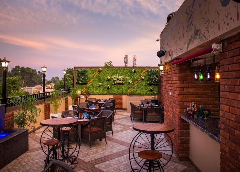 Punjab Mohali Food & Dining