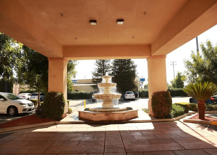 California Fresno Exterior Detail