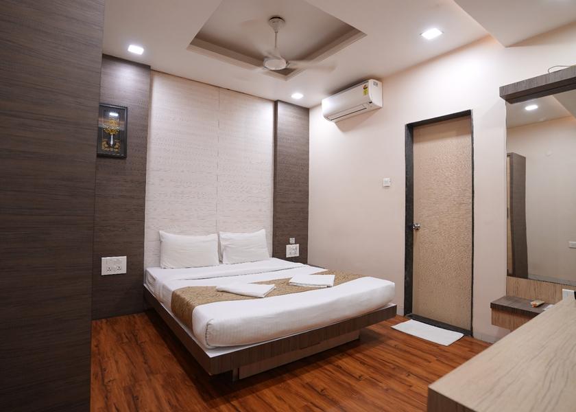 Maharashtra Kolhapur Standard Non AC Double Bed Room