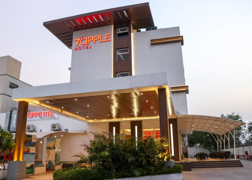 Gujarat Vadodara Hotel Exterior