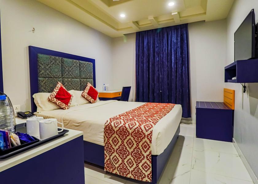 Gujarat Vadodara Superior Double Room