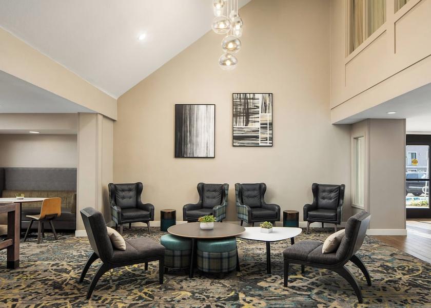 California La Jolla Lobby