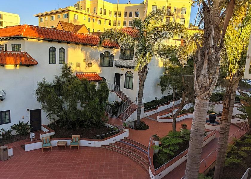 California La Jolla Exterior detail