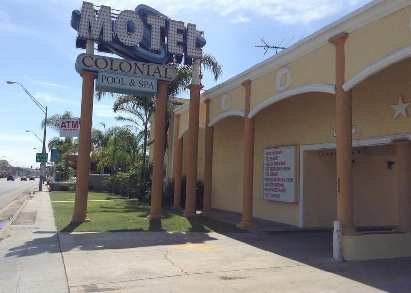 California Long Beach Exterior Detail