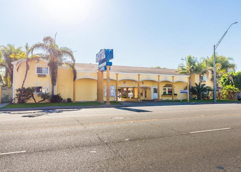 California Long Beach Exterior Detail