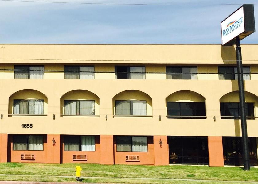 California Ontario entrance