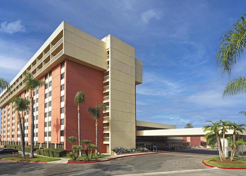 California Ontario Exterior Detail