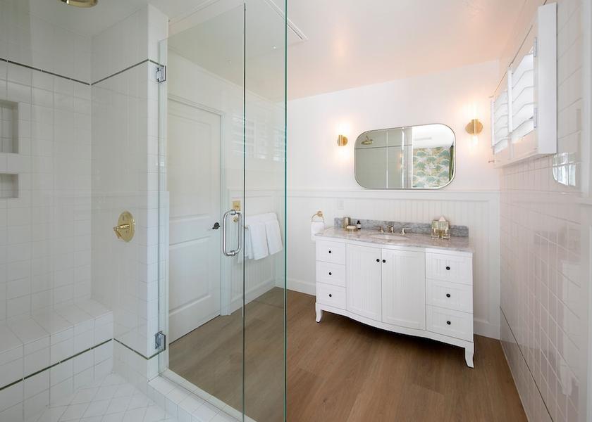 California Palm Springs Bathroom