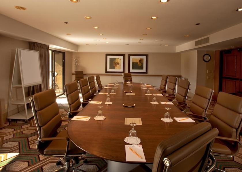 California Palm Springs Meeting Room