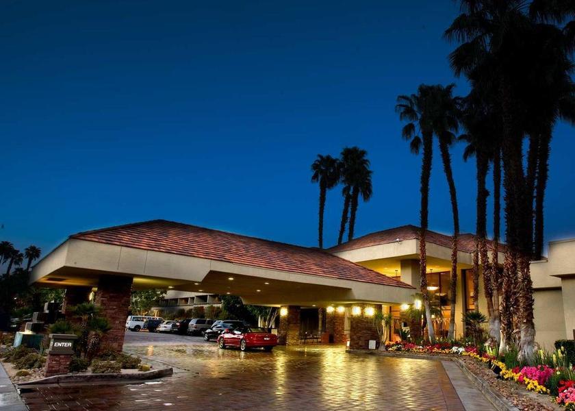 California Palm Springs Hotel Exterior