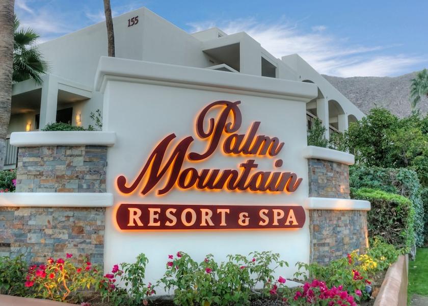 California Palm Springs Exterior