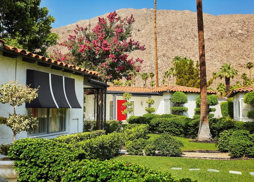 California Palm Springs Property Grounds
