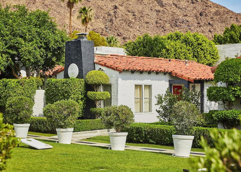California Palm Springs Exterior Detail