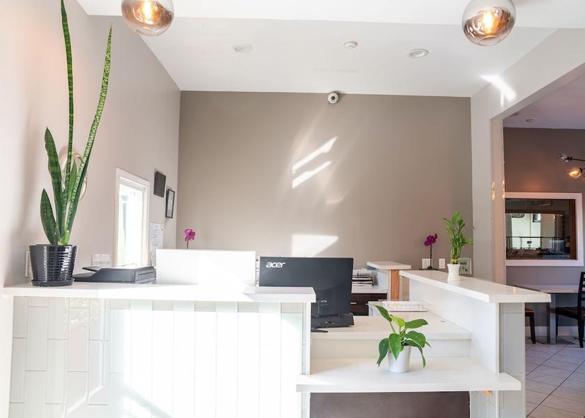 California Redondo Beach Interior