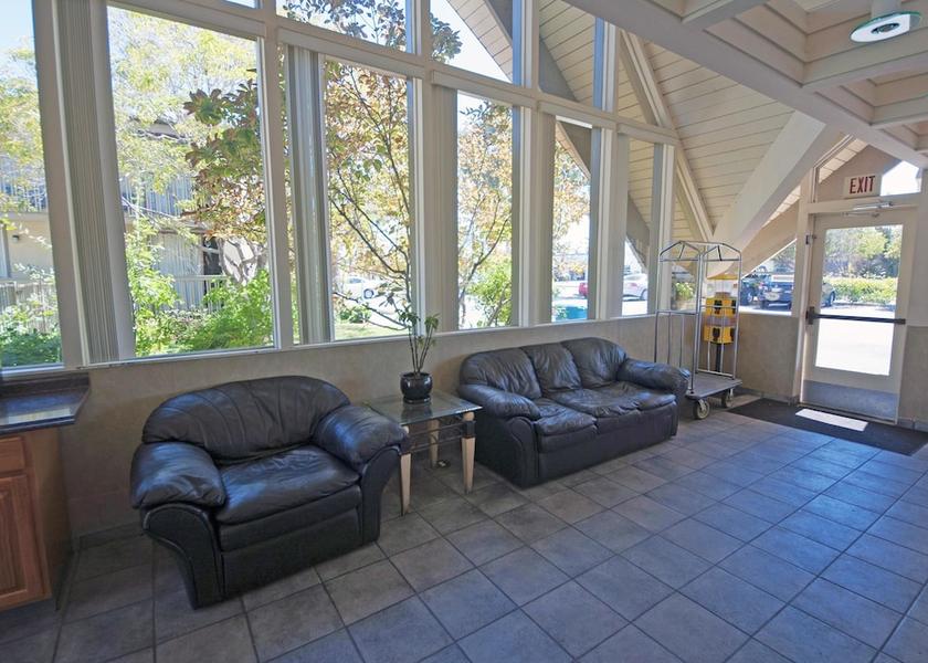 California Redwood City Lobby sitting area