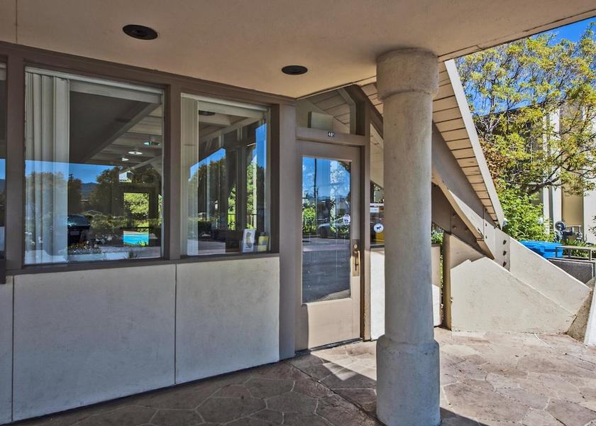 California Redwood City Property entrance