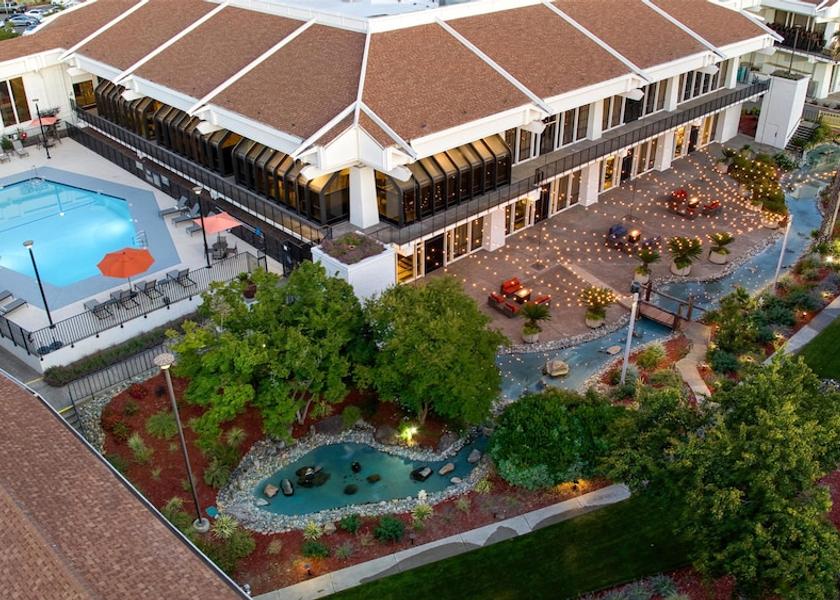 California Sacramento Pool