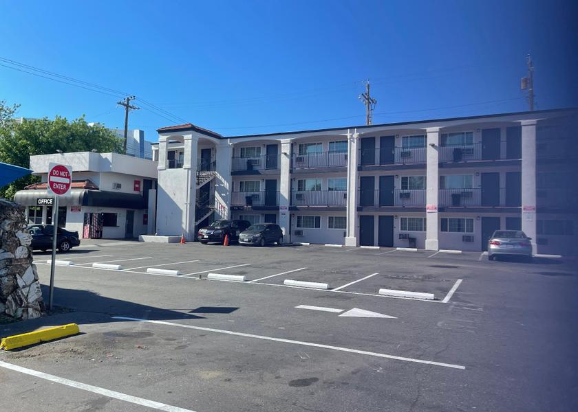 California Sacramento exterior view