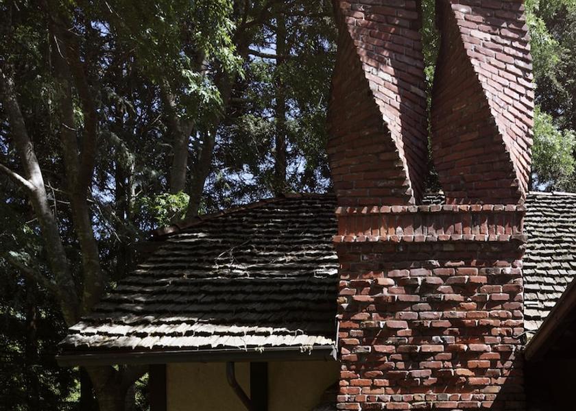 California St. Helena Exterior Detail