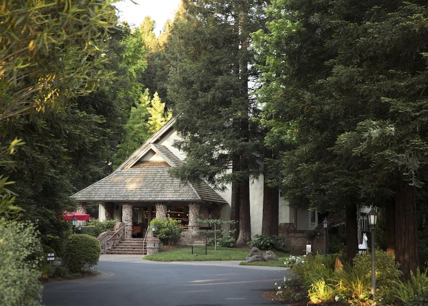 California St. Helena Entrance