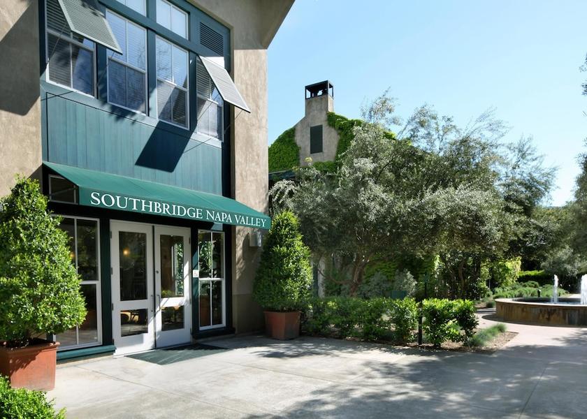 California St. Helena Entrance