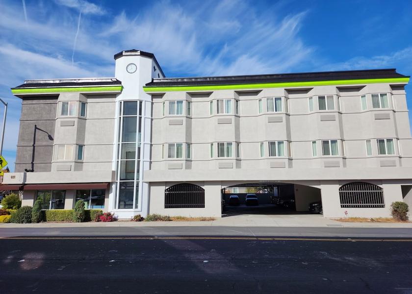 California San Bruno Front of property