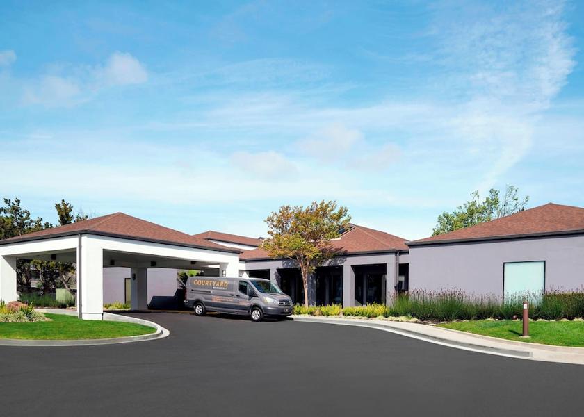 California San Bruno Exterior Detail