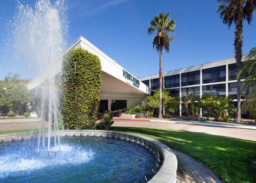 California San Diego Hotel Exterior