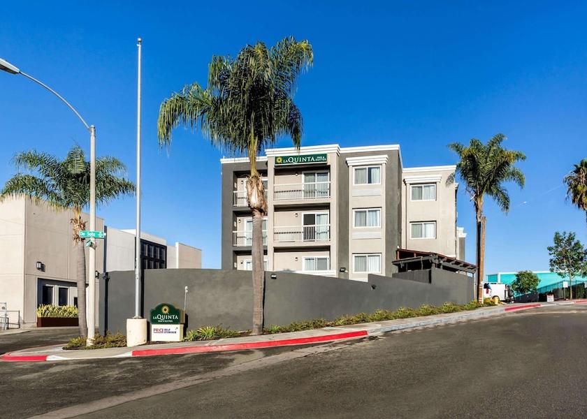 California San Diego Exterior