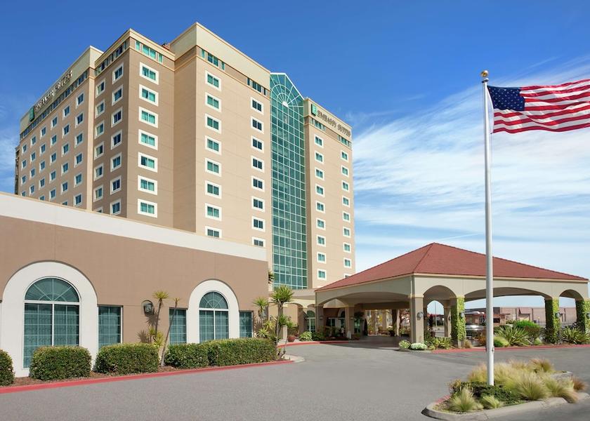 California Seaside Exterior Detail