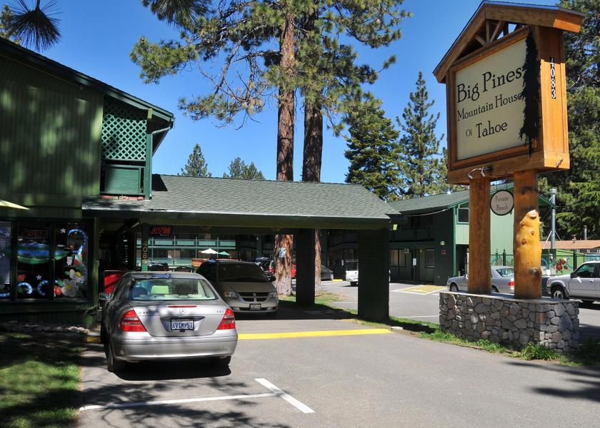 California South Lake Tahoe exterior view