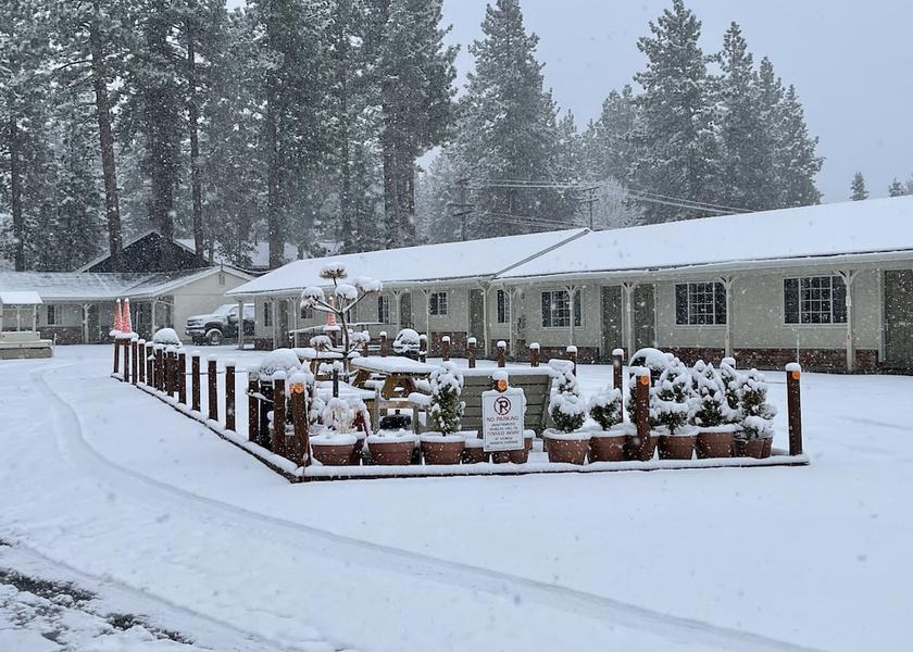 California South Lake Tahoe Front of property