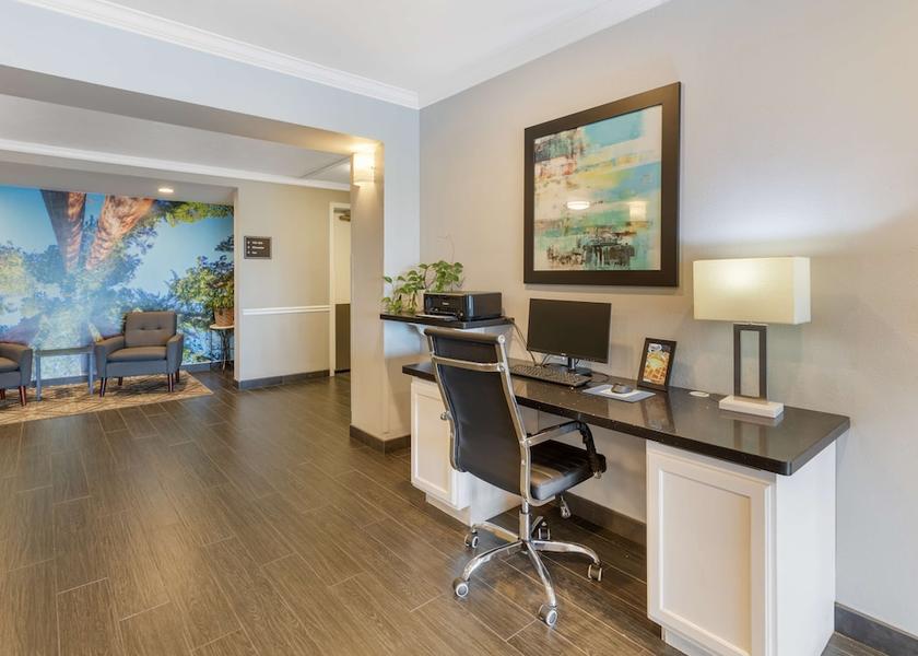 California Visalia Business Centre