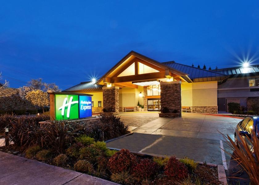 California Walnut Creek Exterior Detail