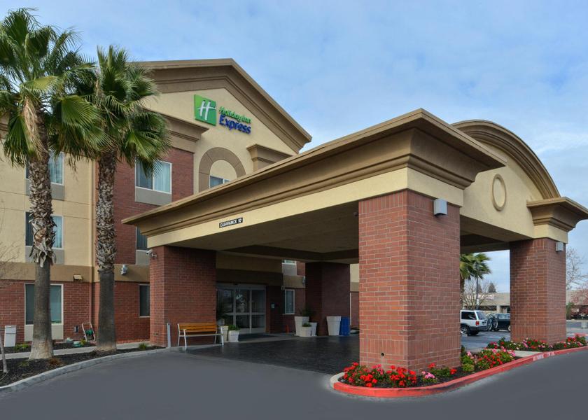 California Woodland exterior view